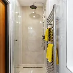 Popular Location / Street View / 4 Ppl / Netflix Lägenhet Prag